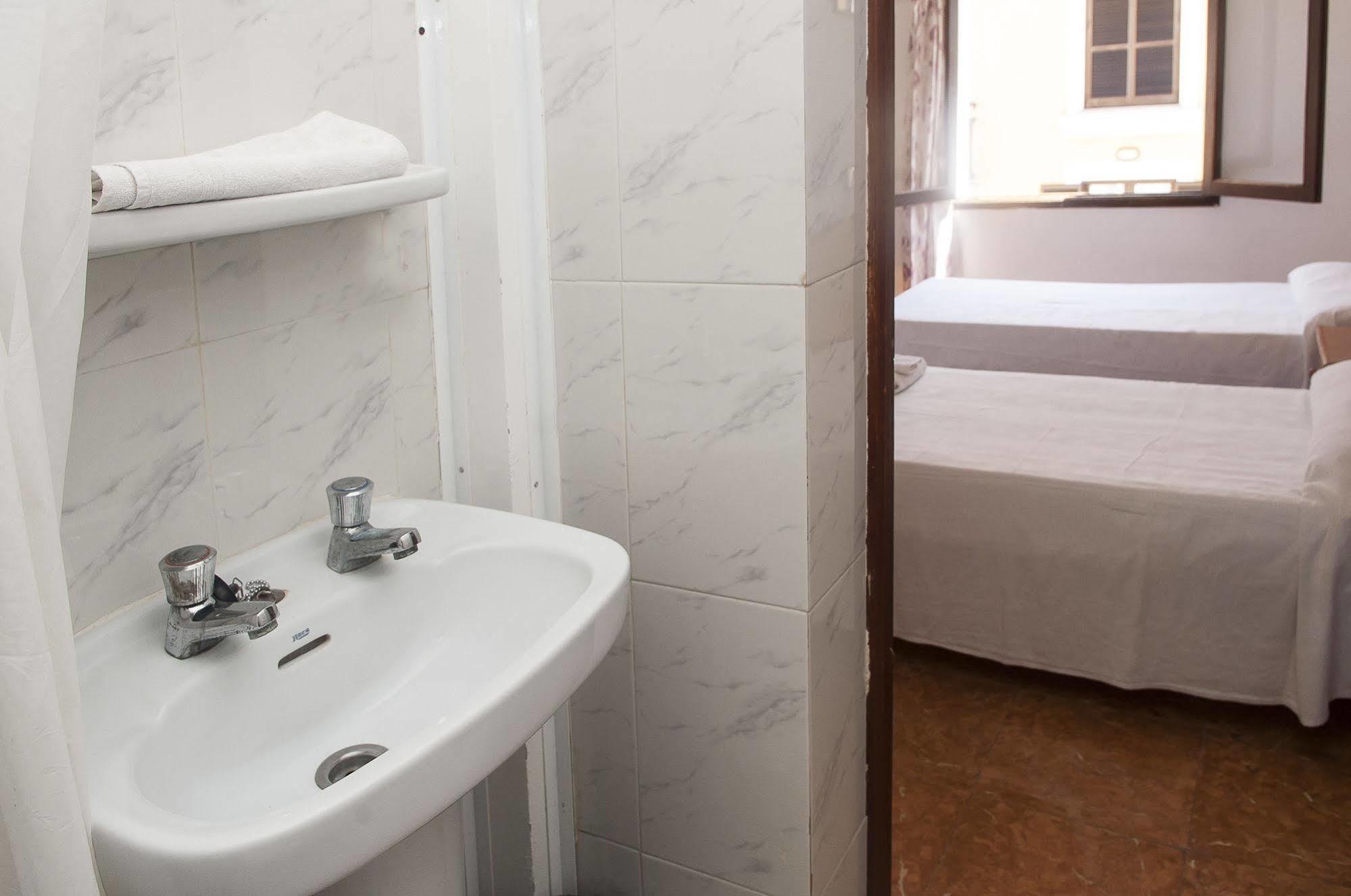 Surfing Concept Hostel Cala Ratjada  Kültér fotó