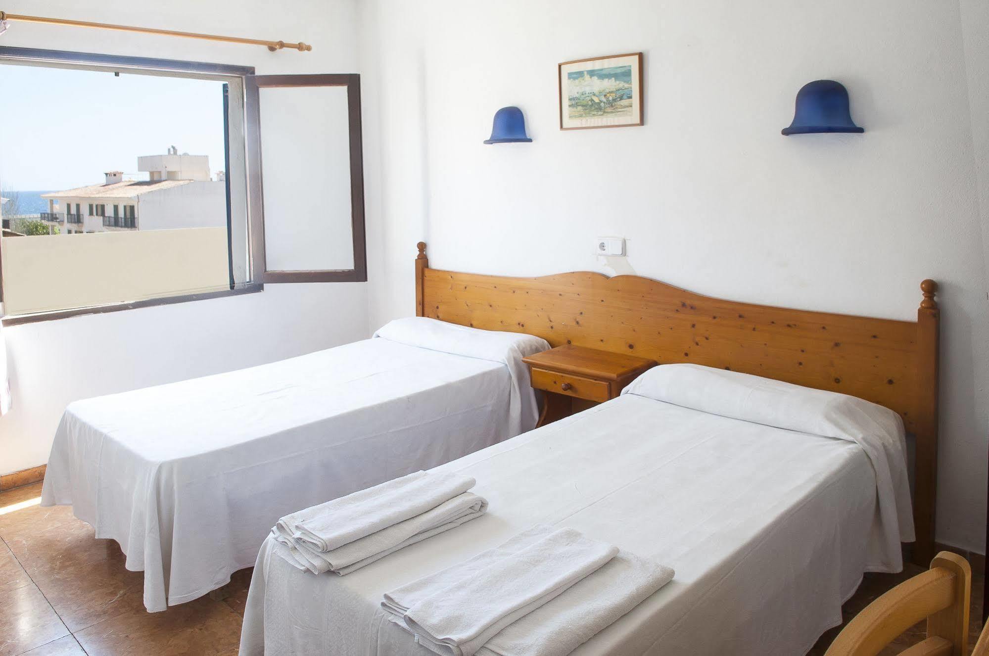Surfing Concept Hostel Cala Ratjada  Kültér fotó